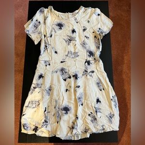 Aritzia Little Moon Dress 🌙 🦊